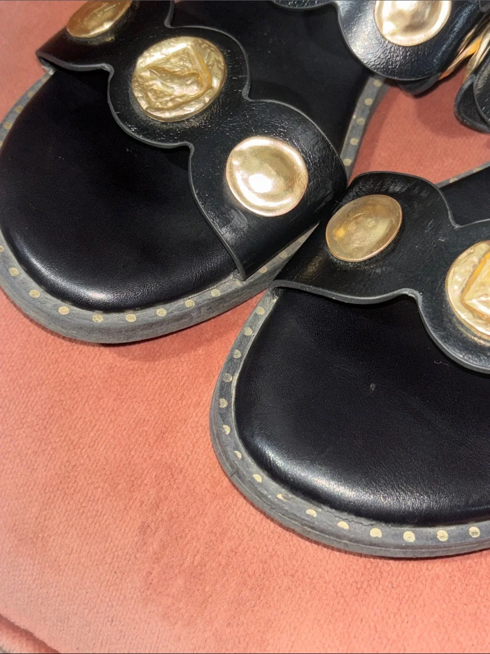 Black/gold medallion slip on slide flat sandals scalloped coin two strap 6.5